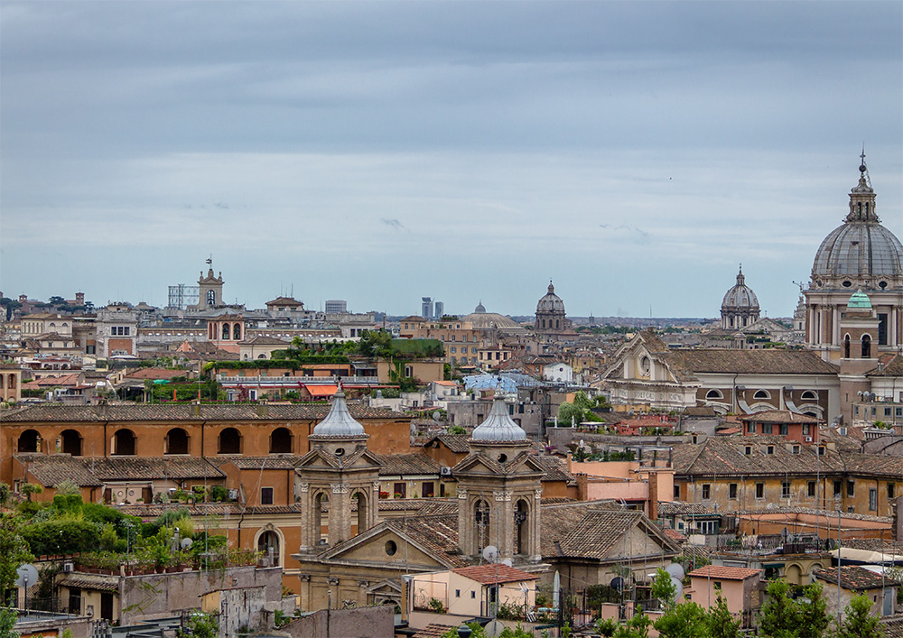 Curarsi a Roma: differenze tra SSN pubblico e sanità privata, documenti, prenotazioni CUP e rimborsi assicurativi