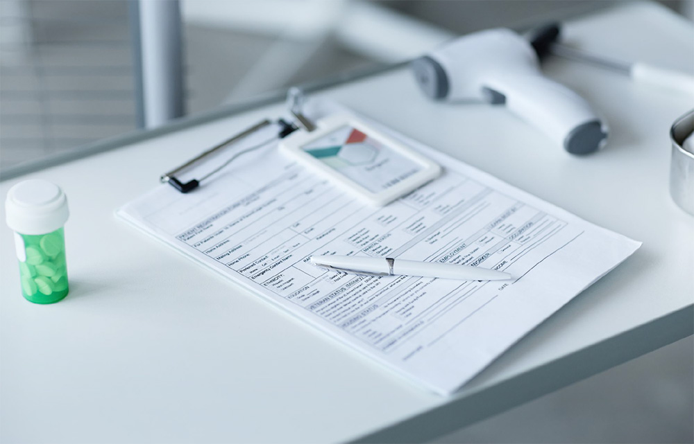 Documenti per curarsi a Roma: passaporto o carta d’identità, Codice Fiscale, Tessera Sanitaria o TEAM, polizza, referti e farmaci